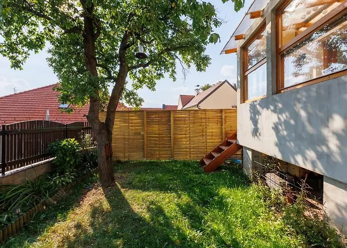Holiday home Entire House With Garden Near Prague